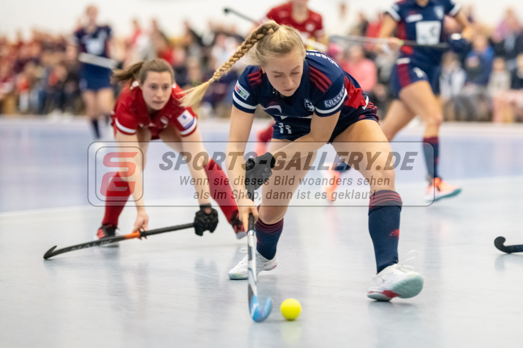 SFE_20221127_0046 | 1. Bundesliga Hockey Damen Düsseldorfer HC - Rot-Weiss Köln am 27.11.2022 in Düsseldorf (Düsseldorfer Hockeyclub 1905 e.V.), Photo: Stephan Fehrmann 2022 (Sports-Gallery),Strauss Sara ( Düsseldorfer HC #11 )