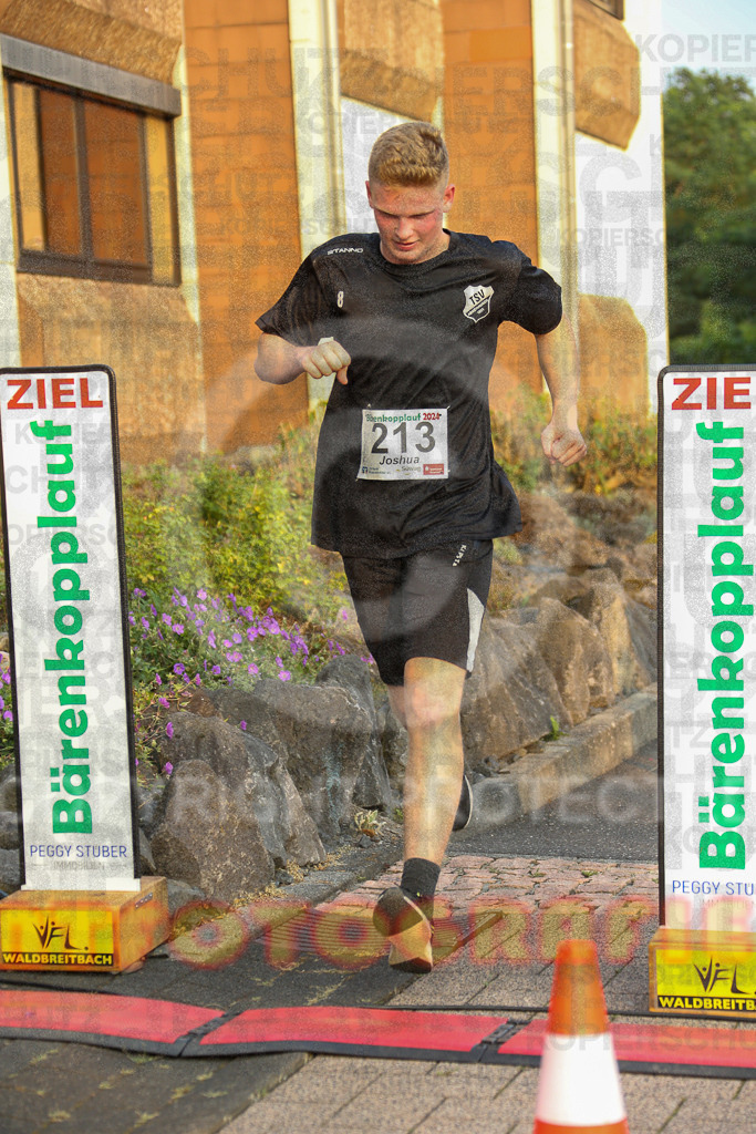 240802_1950_EX1_6884 | Sportfotografie im Rhein-Sieg Kreis, Köln, Bonn, NRW, Rheinland Pfalz, Hessen, etc. Unser Tätigkeitsfeld umfasst den Laufsport vom Volkslauf über den Marathon, Duathlon, Triathon bis zum Ultralauf wie Kölnpfad Ultra oder Schindertrail.