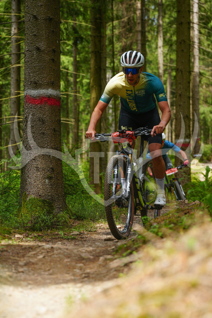 FC603696 | Fotogalerie der Treibjagd im Dunkelwald - Dein MTB Etappenrennen im Erzgebirge - Realisiert mit Pictrs.com