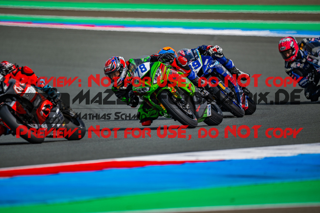 MaZZes_FotoMatrix_240420_6007705_4400 | SSP600