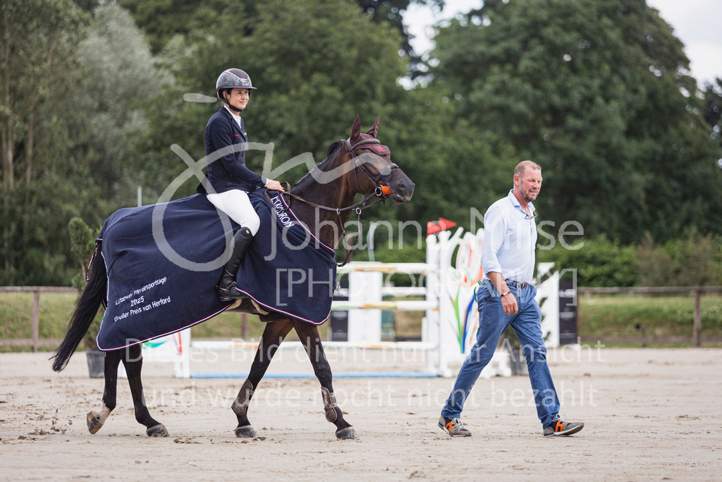 250628_PfSpTa_GP-688 | Deine schönsten Turniermomente als professionelle Fotos! Entdecke hochwertige Pferdesport-Fotografie im Online-Shop. Jetzt Fotos finden & bestellen!