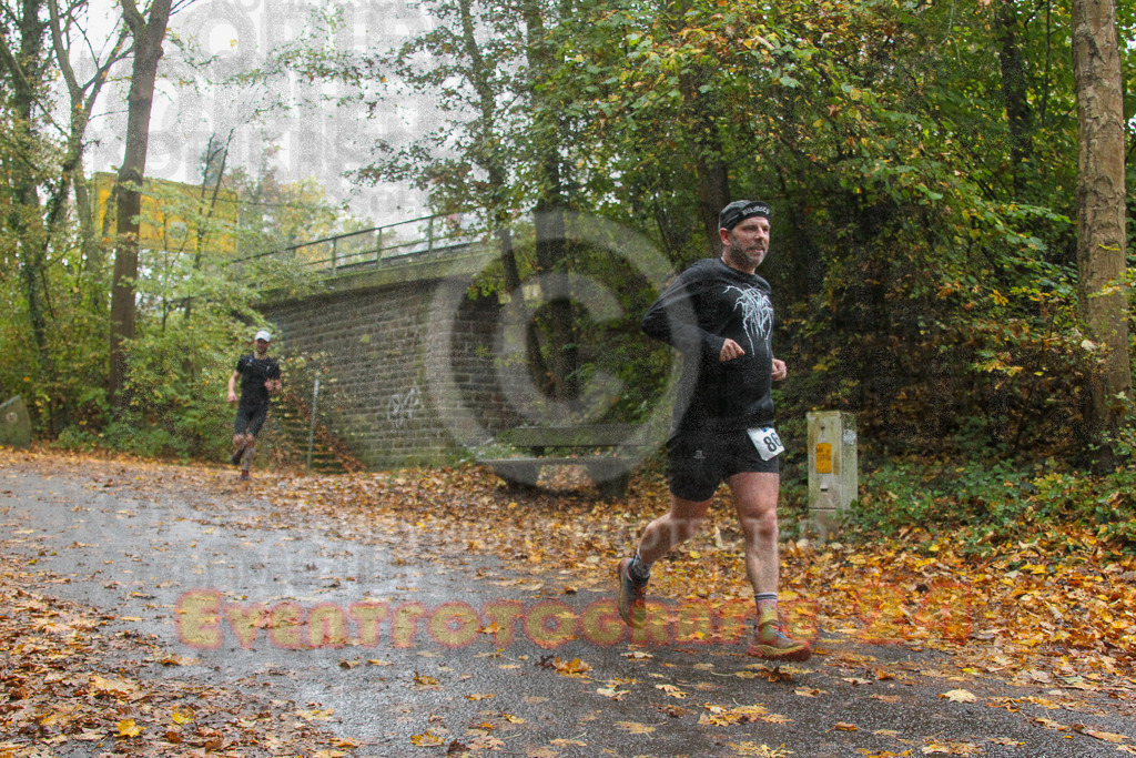 241027_0927_EV4_5646 | Sportfotografie im Rhein-Sieg Kreis, Köln, Bonn, NRW, Rheinland Pfalz, Hessen, etc. Unser Tätigkeitsfeld umfasst den Laufsport vom Volkslauf über den Marathon, Duathlon, Triathon bis zum Ultralauf wie Kölnpfad Ultra oder Schindertrail.