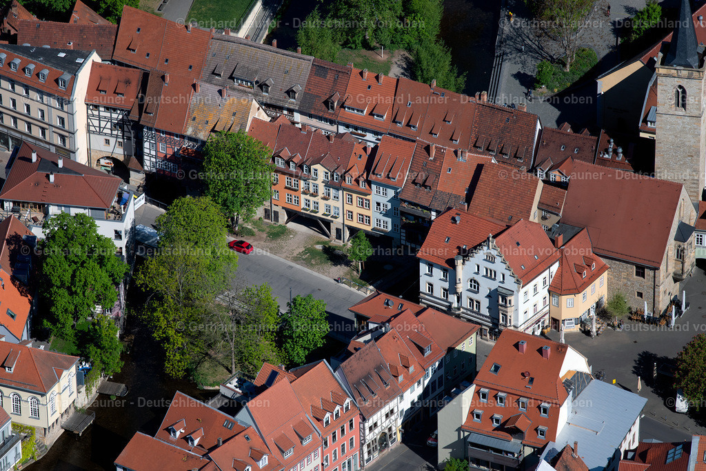 4026390 | ERFURT 07.05.2020 Historische Alte Brücke " Krämerbrücke Erfurt " über die Gera im Ortsteil Altstadt in Erfurt im Bundesland Thüringen, Deutschland. Weiterführende Informationen bei: Landeshauptstadt Erfurt. // Historic Old Bridge " Kraemerbruecke Erfurt " across Gera in the district Altstadt in Erfurt in the state Thuringia, Germany. Further information at: Landeshauptstadt Erfurt. Foto: Gerhard Launer
