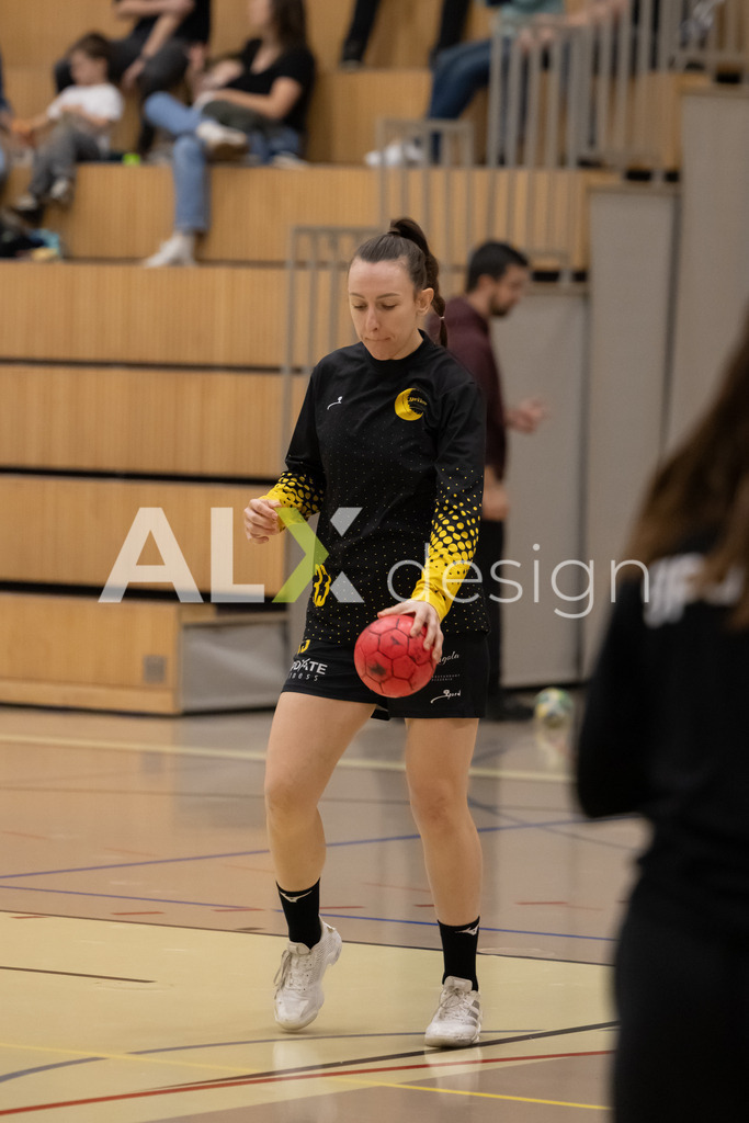 Handball I Frauen I Saison 2025-2026 I Handball Swiss Premium League 1 | Women I Round 5 I  Yellow Winterthur - GC Amicitia Zürich I 15.03.2026 | 33 Aleksandra Abramowicz (PL) (Yellow Winterthur) – Kreis - Realisiert mit Pictrs.com