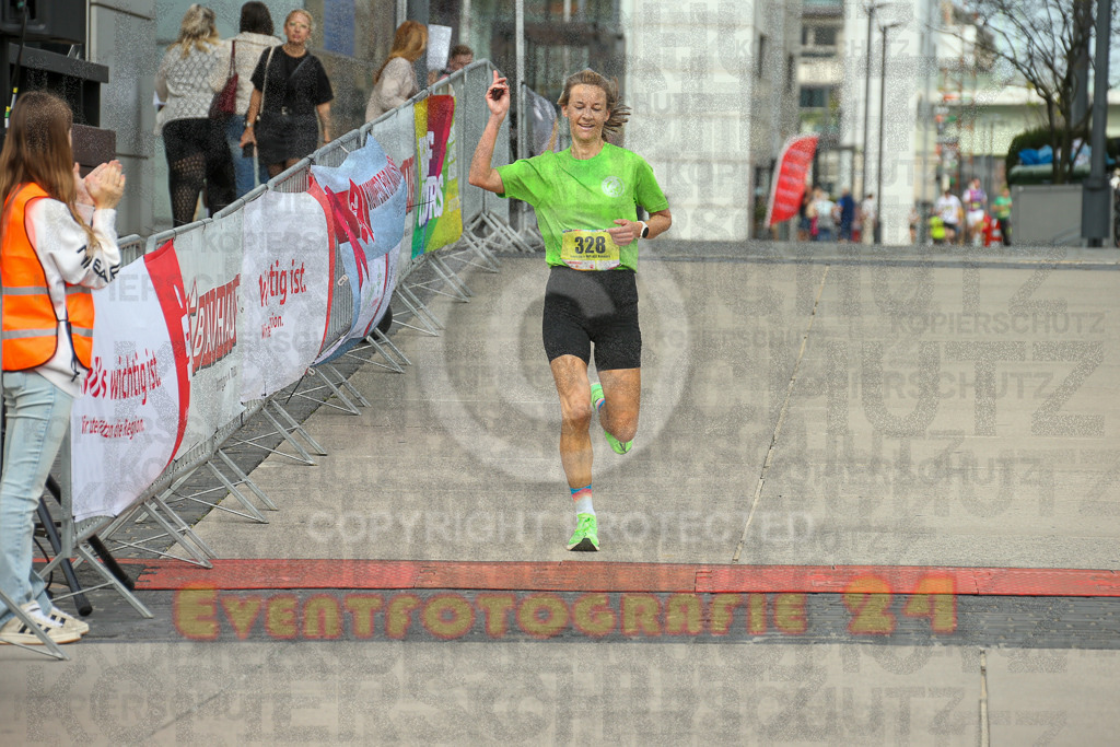 250920_1320_EX1_4103 | Sportfotografie im Rhein-Sieg Kreis, Köln, Bonn, NRW, Rheinland Pfalz, Hessen, etc. Unser Tätigkeitsfeld umfasst den Laufsport vom Volkslauf über den Marathon, Duathlon, Triathon bis zum Ultralauf wie Kölnpfad Ultra oder Schindertrail.