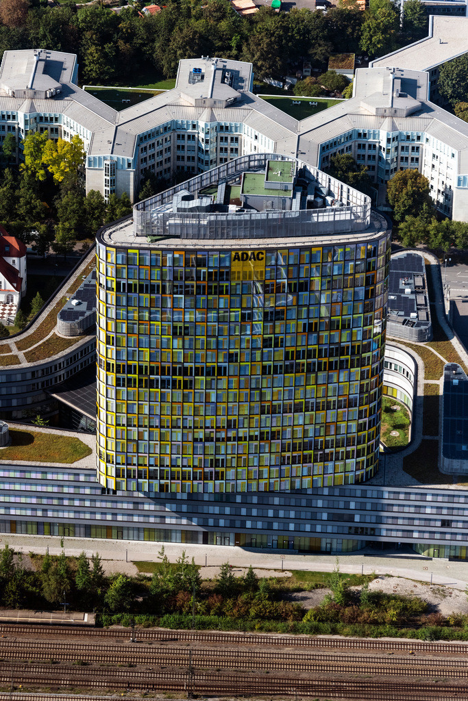 dr__0054668.jpg | MüNCHEN 15.09.2020 Hochhaus- Ensemble ADAC Zentrale im Ortsteil Sendling-Westpark in München im Bundesland Bayern, Deutschland. Weiterführende Informationen bei: ADAC Verlag GmbH,  Ed. Züblin AG,  Karl Westermann GmbH & Co.KG,  NEK ENERGY GmbH,  PERI GmbH Schalung Gerüst Engineering,  Prof. Burkhardt Ingenieure GmbH & Co. KG,  Stingl GmbH. // High-rise ensemble of ADAC Zentrale in the district Sendling-Westpark in Munich in the state Bavaria, Germany. Further information at: ADAC Verlag GmbH,  Ed. Zueblin AG,  Karl Westermann GmbH & Co.KG,  NEK ENERGY GmbH,  PERI GmbH Schalung Geruest Engineering,  Prof. Burkhardt Ingenieure GmbH & Co. KG,  Stingl GmbH. Foto: Daniel Reiter