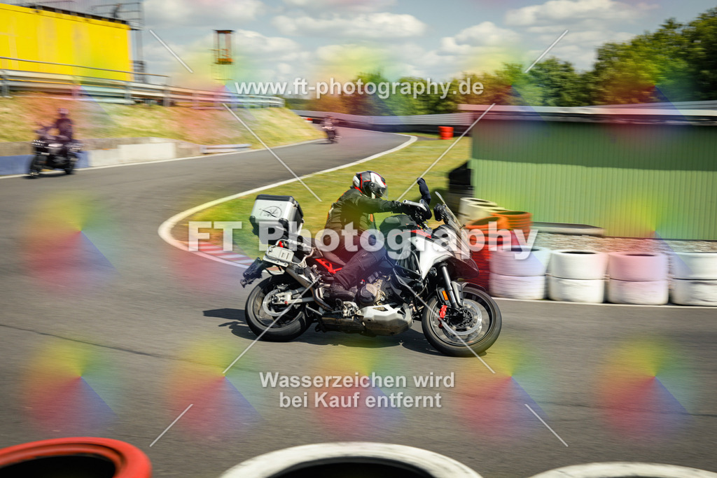 OBK_Mai_Justin_Uwe-10996 | Hier findet Ihr Bilder von Touristenfahrten auf der Nürburgring Nordschleife oder von anderen Veranstaltungen die ich besucht habe. Viel Spass beim Durch Schauen 