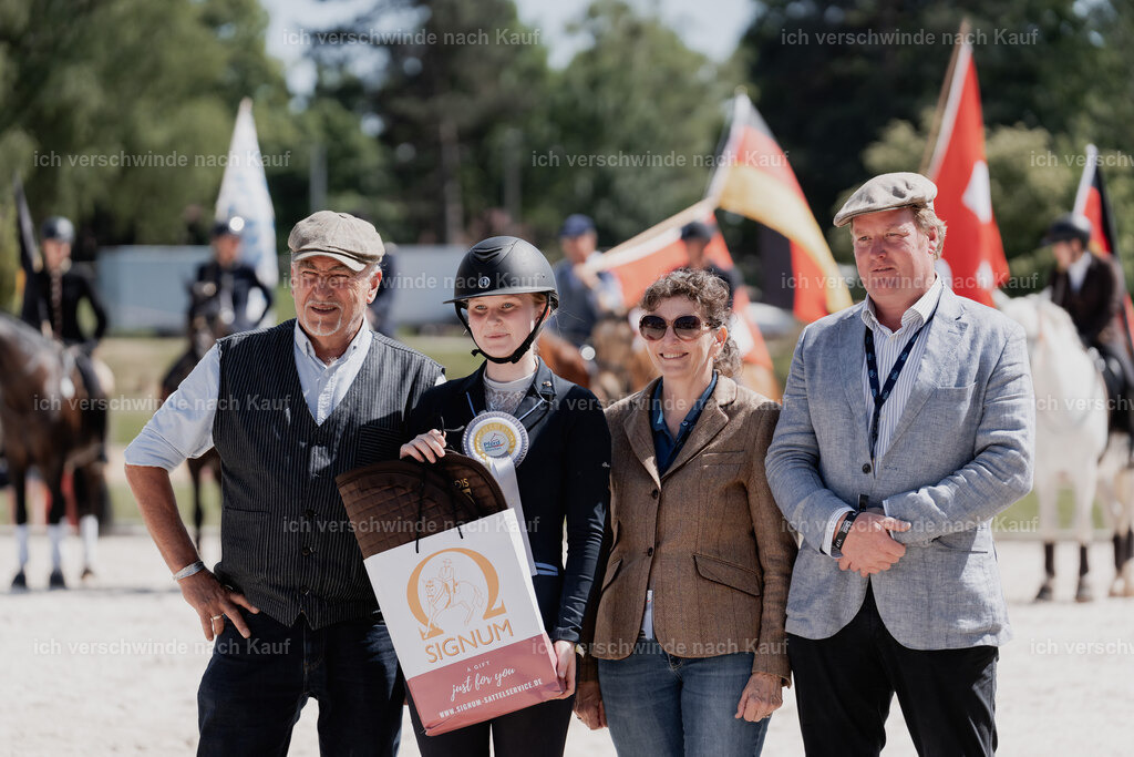 WE_SP_Stoib_Siegerehrung_PI2025_2208 | Pferd International München 2025