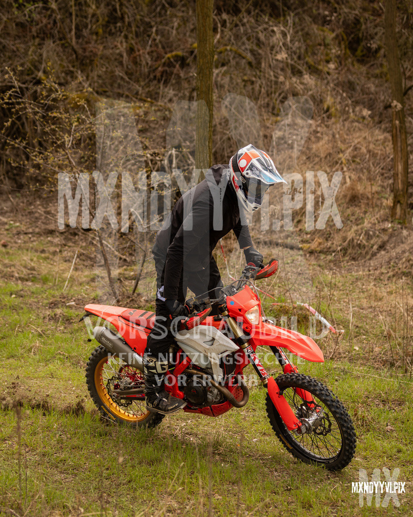 866A1974 | mxndyyvipix