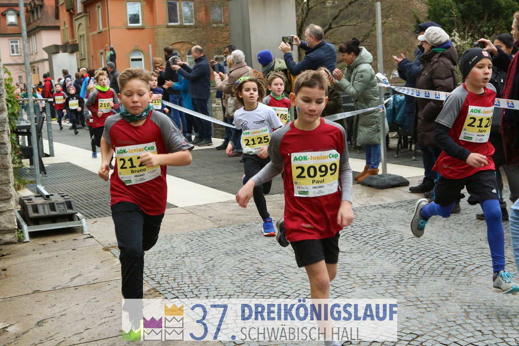 AOK JuniorCup 400m | 3Koenigslauf 2023 - Realisiert mit Pictrs.com