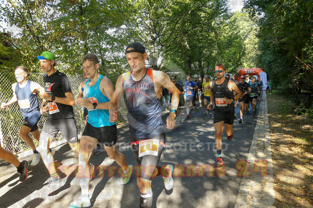 230917_1101_EX1_6780 | Sportfotografie im Rhein-Sieg Kreis, Köln, Bonn, NRW, Rheinland Pfalz, Hessen, etc. Unser Tätigkeitsfeld umfasst den Laufsport vom Volkslauf über den Marathon, Duathlon, Triathon bis zum Ultralauf wie Kölnpfad Ultra oder Schindertrail.