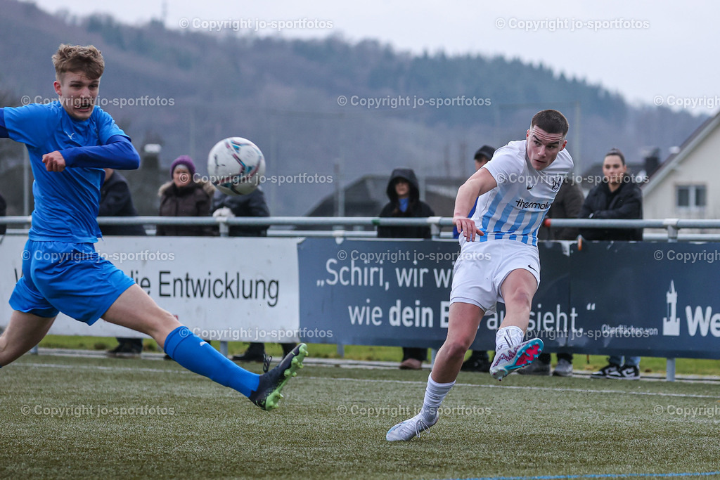 BQ3I4162 | 19.02.2023; Testspiel; Kunstrasenplatz Frohnhausen; SSV Oranien Frohnhausen : TSV Bicken