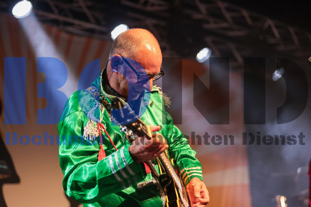 SES_GEBZFR20250828-19 | bond - Realisiert mit Pictrs.com