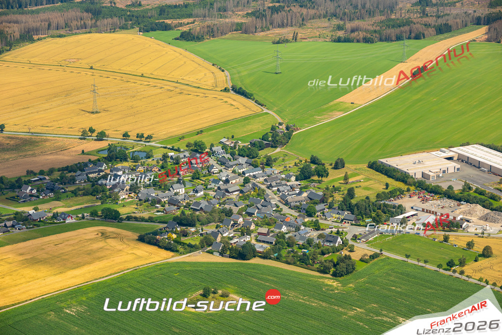 Das Luftbild zeigt : Eliasbrunn Remptendorf - Die Luftaufnahme wurde 2024 vom UL-Flugzeug aus erstellt ( keine Drohne ) - Hochauflösende Luftaufnahme - Für grossformatige Ausdrucke geeignet. Die Geschenkidee !Mit Lizenz und Bildrechte bestellbar