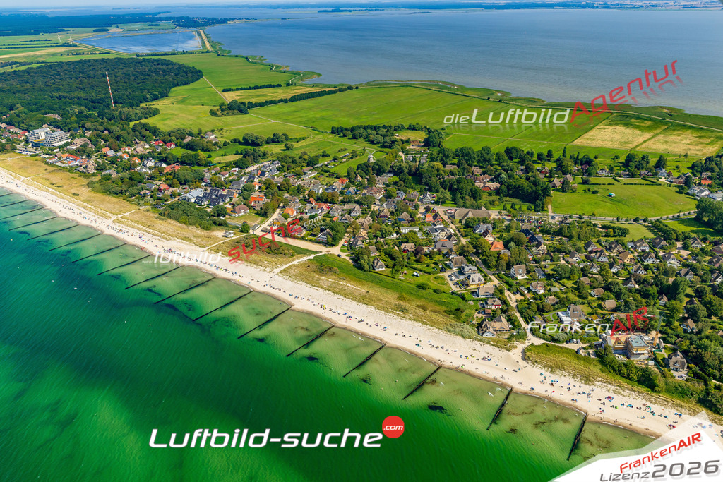 Vs Google Maps Ahrenshoop - Die Luftaufnahme wurde 2025 vom UL-Flugzeug heraus erstellt ( keine Drohnenaufnahme ) - Hochauflösende Luftaufnahme - für Wandbilder und großformatige Ausdrucke geeignet. Das besondere Geschenk!Hier alle&nbsp;Infos zur Lizenzierung der LuftaufnahmeWir fliegen auch dieses Jahr wieder in Ihre Region um Luftbilder zu erstellen.- Luftbild anfragen