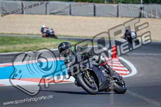 pubi8877 | Professionelle Fotos von Sportveranstaltungen, aber auch Hochzeiten und anderen Events. - Realisiert mit Pictrs.com