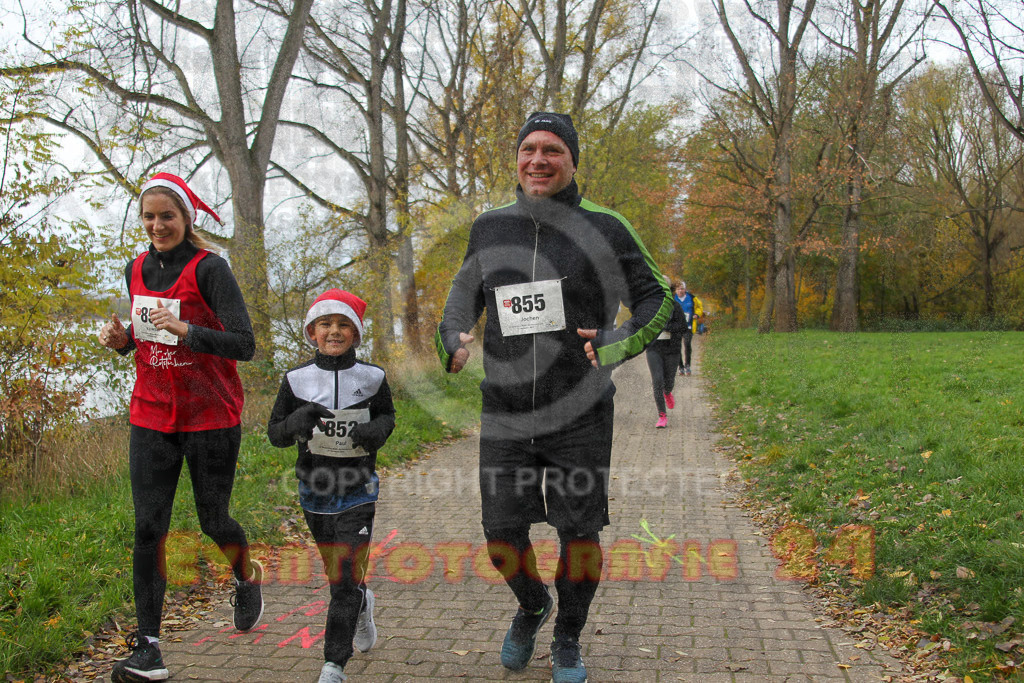221127_1048_EV4_2314 | Sportfotografie im Rhein-Sieg Kreis, Köln, Bonn, NRW, Rheinland Pfalz, Hessen, etc. Unser Tätigkeitsfeld umfasst den Laufsport vom Volkslauf über den Marathon, Duathlon, Triathon bis zum Ultralauf wie Kölnpfad Ultra oder Schindertrail.