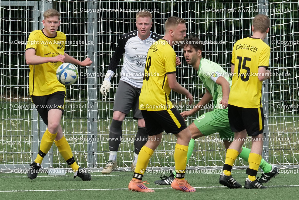 Fußball : Bezirksliga : SV 08/29 Friedrichsfeld - Borusia Veen am 10.05.2026 in Voerde Friedrichsfeld | Fußball : Bezirksliga : SV 08/29 Friedrichsfeld - Borusia Veen am 10.05.2026 in Voerde Friedrichsfeld - Realisiert mit Pictrs.com