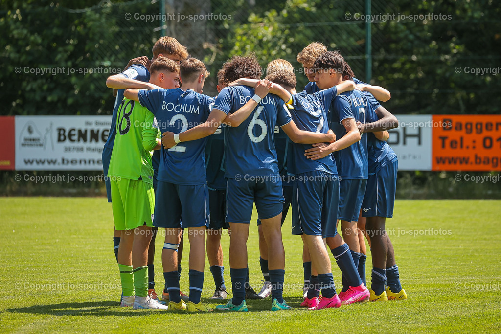 BQ3I4126 | 17.06.2023; Testspiel; Rasenplatz Offdilln; VfL Bochum U17 - Eintracht Frankfurt U17; Ergebnis: 3:1 (1:1)