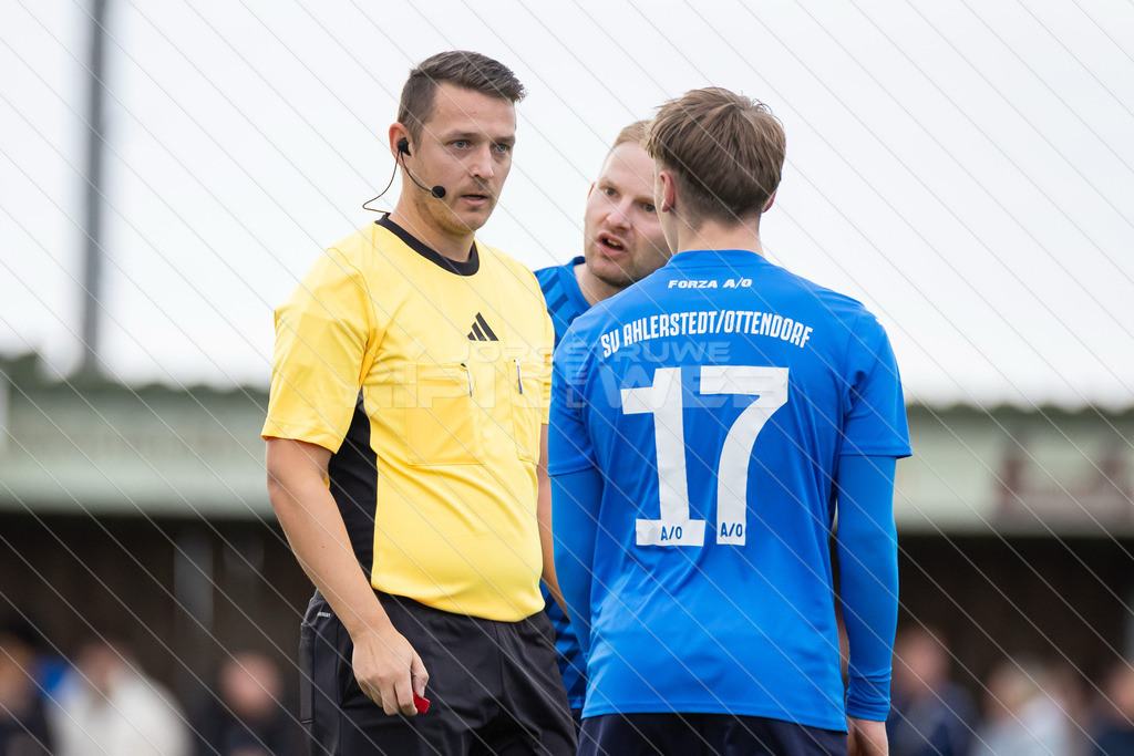 20251004_Picselweb-Fotografie_1R3_3445_web | Bezirkspokal Viertelfinale, SV Ahlerstedt/Ottendorf - SV Drochtersen/Assel II, Ergebnis 0:3. Foto: Jörg Struwe - picselweb.de - Realisiert mit Pictrs.com