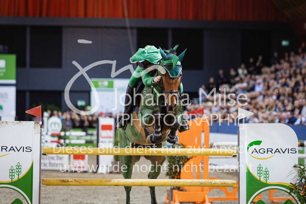 240113_Münster_Kostümspringen-361 | Deine schönsten Turniermomente als professionelle Fotos! Entdecke hochwertige Pferdesport-Fotografie im Online-Shop. Jetzt Fotos finden & bestellen!