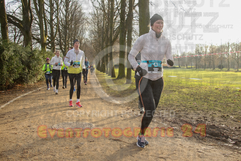 241231_1022_EV4_4044 | Sportfotografie im Rhein-Sieg Kreis, Köln, Bonn, NRW, Rheinland Pfalz, Hessen, etc. Unser Tätigkeitsfeld umfasst den Laufsport vom Volkslauf über den Marathon, Duathlon, Triathon bis zum Ultralauf wie Kölnpfad Ultra oder Schindertrail.