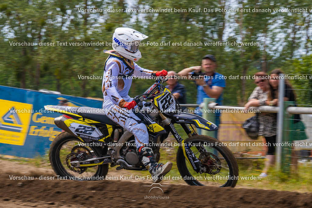 07_05_BernauerSchleife-7368 | Sportfotografin aus Berlin-Brandenburg mit Fokus auf Motocross. Ich halte deine sportliche Leistung und echte Emotionen auf und neben der Strecke professionell fest. Entdecke die Fotos von deinem Rennen und bestelle sie direkt hier im Shop.