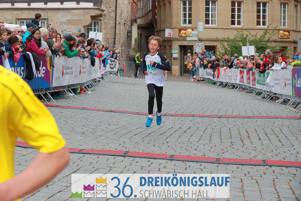Stadtwerke Schüler und Jugendlauf 1,7km | 3koenigslauf 2022 Stadtwerke Schüler und Jugenlauf 1,7km - Realisiert mit Pictrs.com