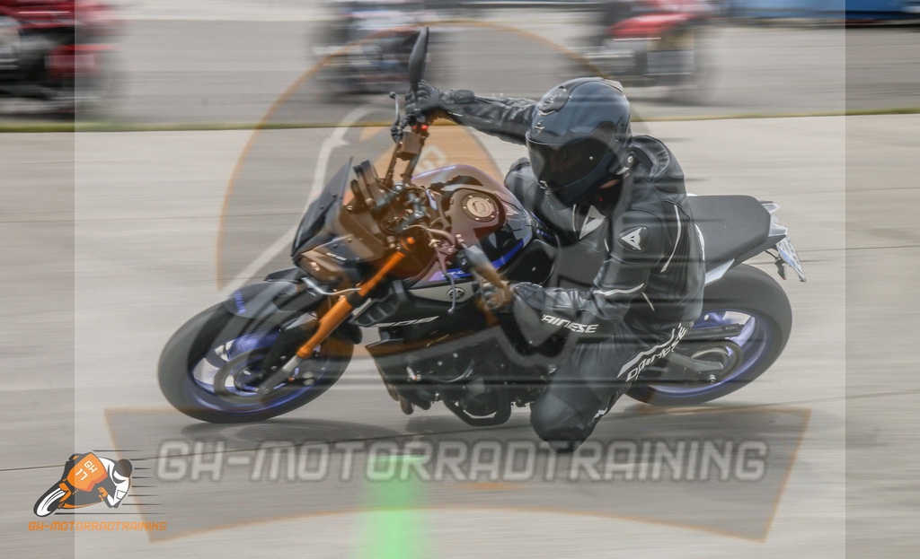 IMG_2905 | gh-motorradtraining-foto.de - Realisiert mit Pictrs.com