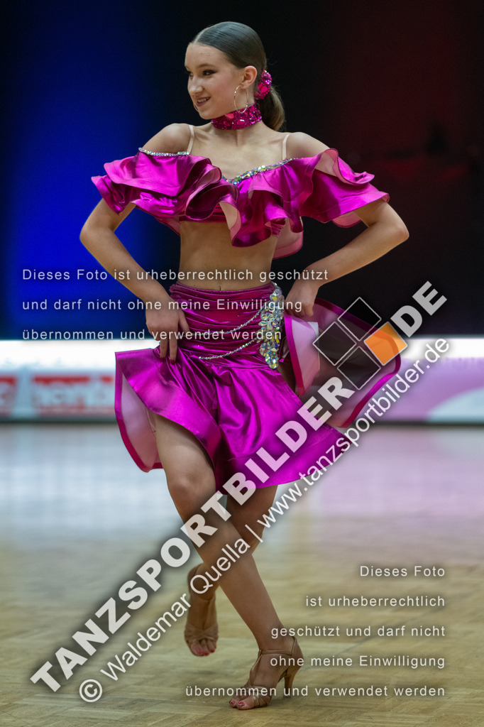 20250111-10198 | Hier finden Sie Tanz Bilder vom Latein und Standard Formationen tanzen. Sportbilder vom Tanzsport. Schöne Fotos und von Weltmeisterschaft, Europameisterschaft, Bundesliga, Regionalliga, Oberliga und Landesliga sowie von GOC Stuttgart, DanceComp, WM Bremen