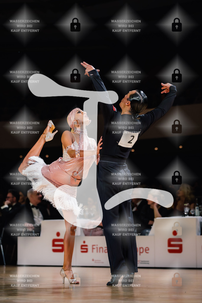 Goldstadtpokal 2025 - WDSF World Open Latin 3rd (2) Winson Tam _ Anastasia Novikova (Hong Kong)-2025-01-25-1976 | Webshop for digital downloads and prints of dance sport, event & show photographer Julian Link - Realisiert mit Pictrs.com
