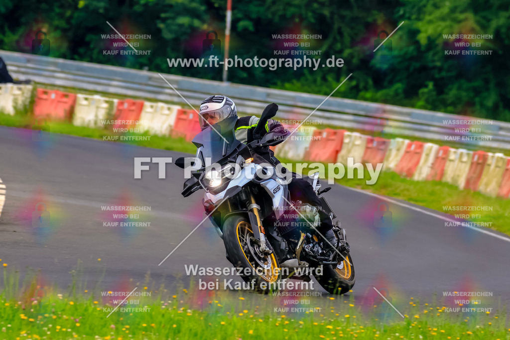 VBK-6682 | Hier findet Ihr Bilder von Touristenfahrten auf der Nürburgring Nordschleife oder von anderen Veranstaltungen die ich besucht habe. Viel Spass beim Durch Schauen 