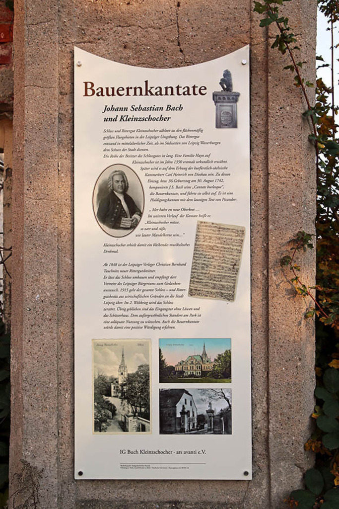 Schoesserhaus Kleinzschocher | Entdecke über 20 Kategorien Leipzig-Motive: Foto-Downloads, hochwertige Poster, Leinwand- & Fine-Art-Prints. Jetzt Lieblingsfoto im Bildlexikon Leipzig Shop bestellen!