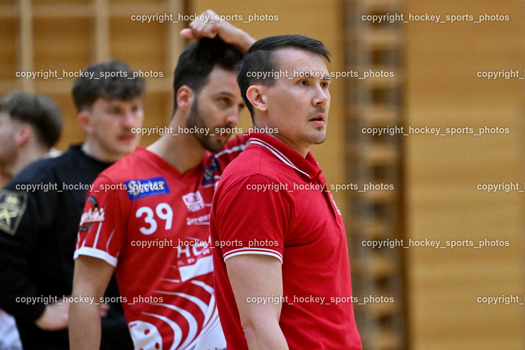 VSV Unihockey vs. KAC Floorball | Headcoach KAC Floorball Janne Hukka, VSV Unihockey vs. KAC Floorball, VSV Unihockey vs. KAC Floorball am 12.04.2025 in Villach (Ballspielhalle St. Martin), Austria, (Photo by Bernd Stefan)