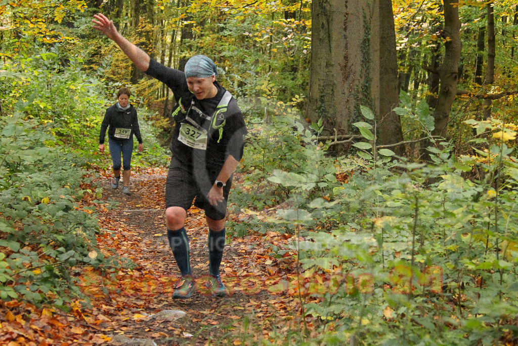 251026_1320_EV4_6813 | Sportfotografie im Rhein-Sieg Kreis, Köln, Bonn, NRW, Rheinland Pfalz, Hessen, etc. Unser Tätigkeitsfeld umfasst den Laufsport vom Volkslauf über den Marathon, Duathlon, Triathon bis zum Ultralauf wie Kölnpfad Ultra oder Schindertrail.