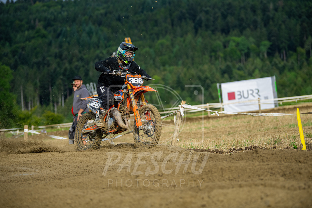 Lady (347) | Paeschuphoto Shop - Wer nicht sucht der auch nicht findet.Ob Motocrossbilder oder von einem besuchtem Spiel, Hauptsache Action. - Realisiert mit Pictrs.com