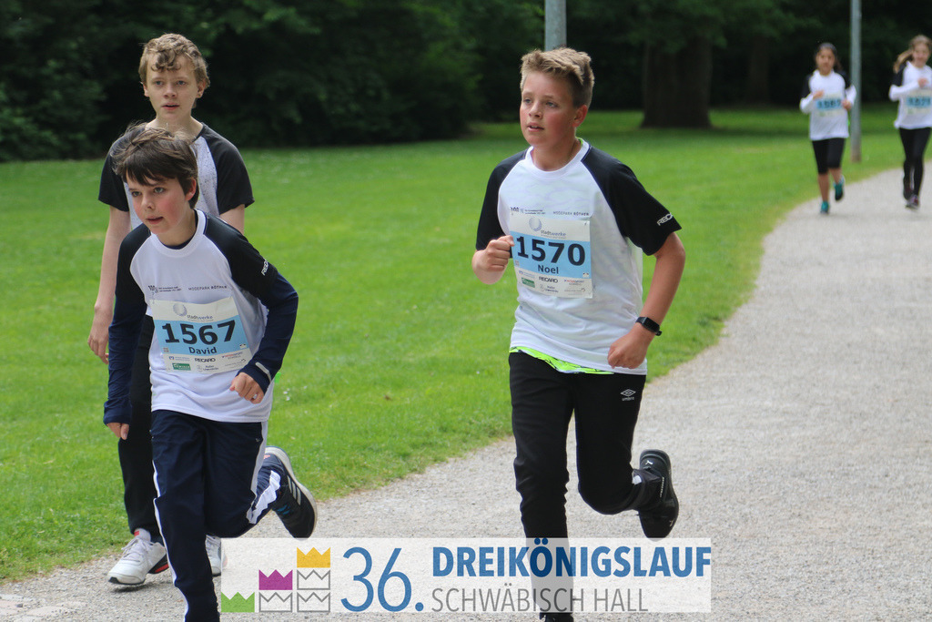 Stadtwerke Schüler und Jugendlauf 1,7km | 3koenigslauf 2022 Stadtwerke Schüler und Jugenlauf 1,7km - Realisiert mit Pictrs.com