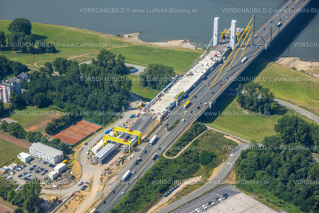 Duisburg220701948 | Luftbild, Baustelle mit  Erweiterung der Autobahn A40 inklusive Ersatzneubau der Rheinbrücke Neuenkamp, Neuenkamp, Duisburg, Ruhrgebiet, Nordrhein-Westfalen, Deutschland