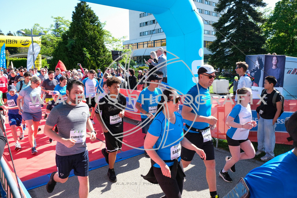 ..... | LINZ,AUSTRIA,27.April 24, Int. 3 Brückenlauf Linz  , Image shows: Photo: WAPICS / Michael ring