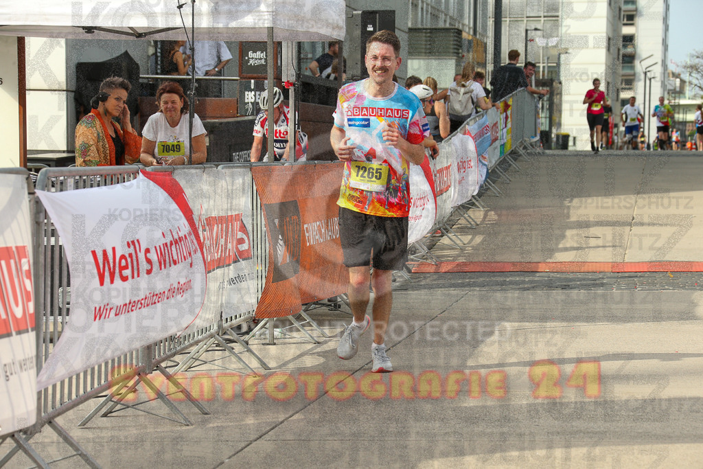 250920_1525_EX1_9357 | Sportfotografie im Rhein-Sieg Kreis, Köln, Bonn, NRW, Rheinland Pfalz, Hessen, etc. Unser Tätigkeitsfeld umfasst den Laufsport vom Volkslauf über den Marathon, Duathlon, Triathon bis zum Ultralauf wie Kölnpfad Ultra oder Schindertrail.
