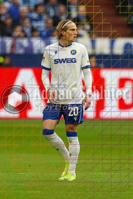 05.04.2026, GER, Fussball, Herren, 2. BL, Saison 2025/2026, FC Schalke 04 - Karlsruher SC | David Herold (KSC) schaut 