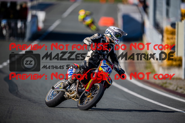 MaZZes_FotoMatrix_220903_9744 | S3