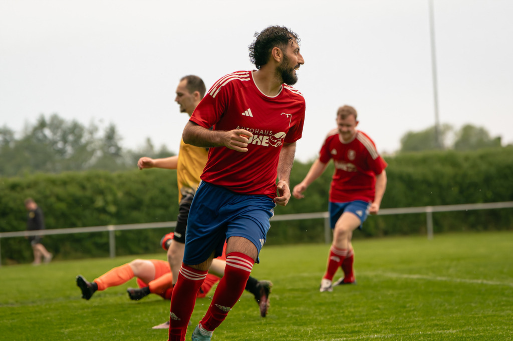 Fußball I Herren I Saison 2025-2026  I 2. Kreisklasse I 28. Spieltag I TV Dinklage III - BS Vörden II I 1386 | jns.sportfotos - Realisiert mit Pictrs.com