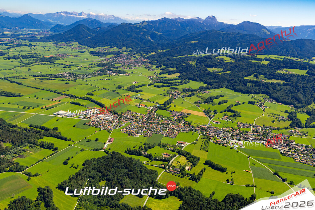 Das Luftbild der Stadt Bad Feilnbach wurde 2022 vom Flugzeug heraus erstellt (keine Drohnen-Aufnahmen) Aufnahmehöhe ca.450 Meter- hohe Bildauflösung und Druck-Qualität. Garantiert!