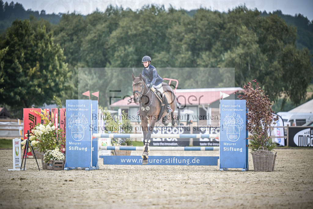 DOS_1303 | Entdecke hochwertige Reitturnierfotos von Foto Oger. Professionell, emotional und authentisch – jetzt Lieblingsmomente im Shop bestellen.Deutschlandweite Turnierfotografie. - Realisiert mit Pictrs.com
