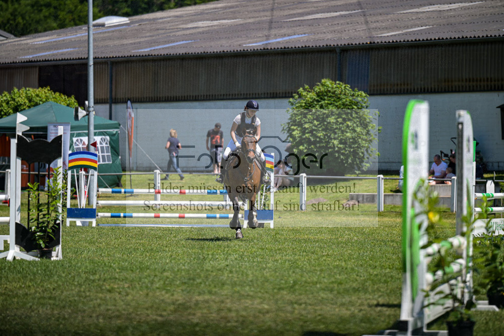 Reitturnier Voxtrup | Entdecke hochwertige Reitturnierfotos von Foto Oger. Professionell, emotional und authentisch – jetzt Lieblingsmomente im Shop bestellen.Deutschlandweite Turnierfotografie. - Realisiert mit Pictrs.com