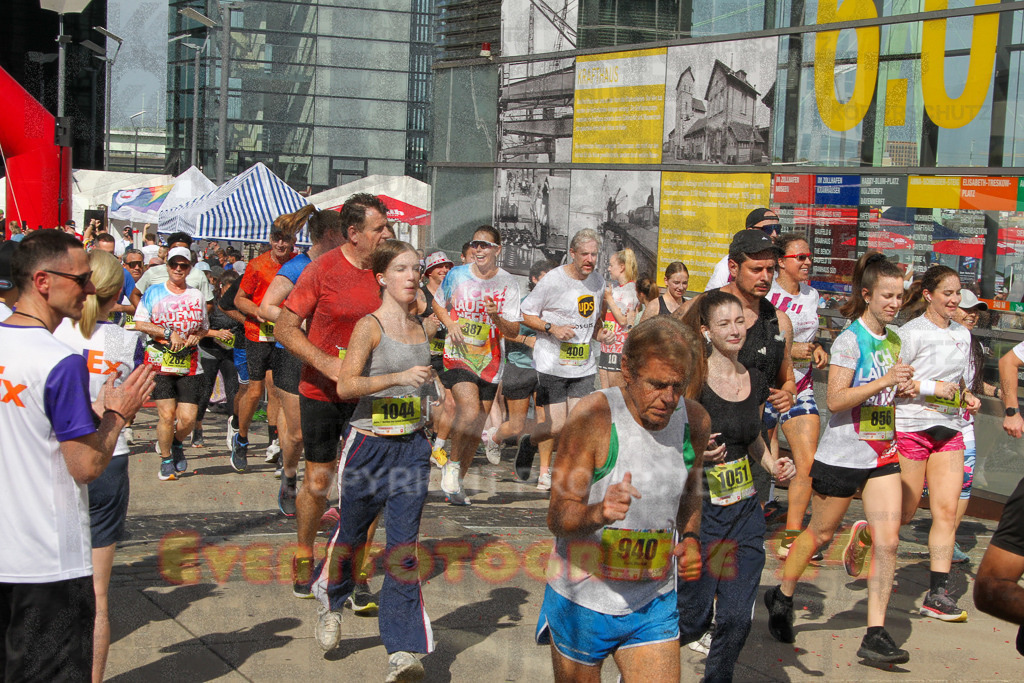 250920_1430_EV4_7036 | Sportfotografie im Rhein-Sieg Kreis, Köln, Bonn, NRW, Rheinland Pfalz, Hessen, etc. Unser Tätigkeitsfeld umfasst den Laufsport vom Volkslauf über den Marathon, Duathlon, Triathon bis zum Ultralauf wie Kölnpfad Ultra oder Schindertrail.