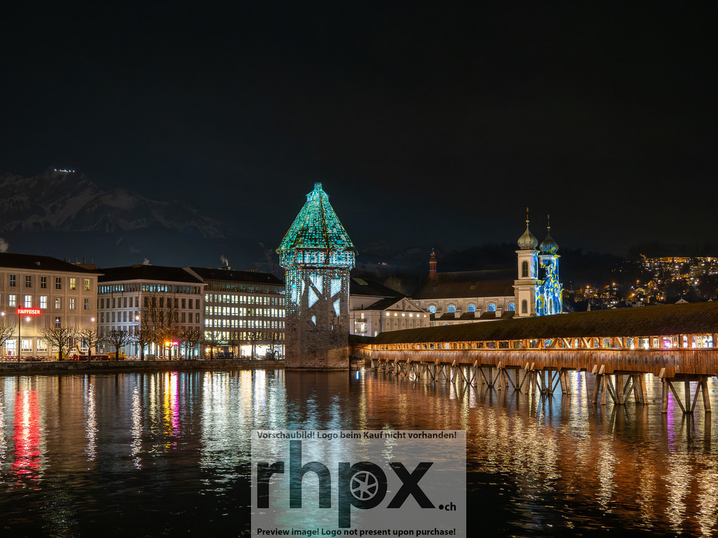 Lilu 2026 Kapellbrücke | Stimmungsvolle Fotokunst aus Luzern. Erlebe den Pilatus, den See und die Stadt Luzern in exklusiven Aufnahmen in der Fotogalerie & Shop. - Realisiert mit Pictrs.com