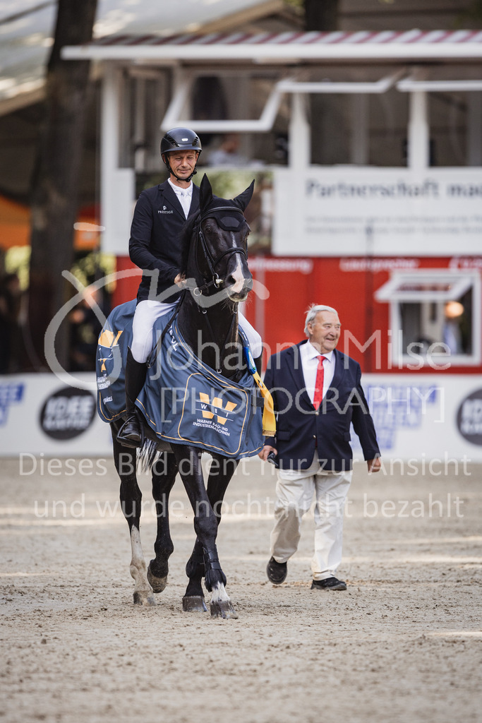 230910_OWLCh_GroßerPreis-695 | Deine schönsten Turniermomente als professionelle Fotos! Entdecke hochwertige Pferdesport-Fotografie im Online-Shop. Jetzt Fotos finden & bestellen!