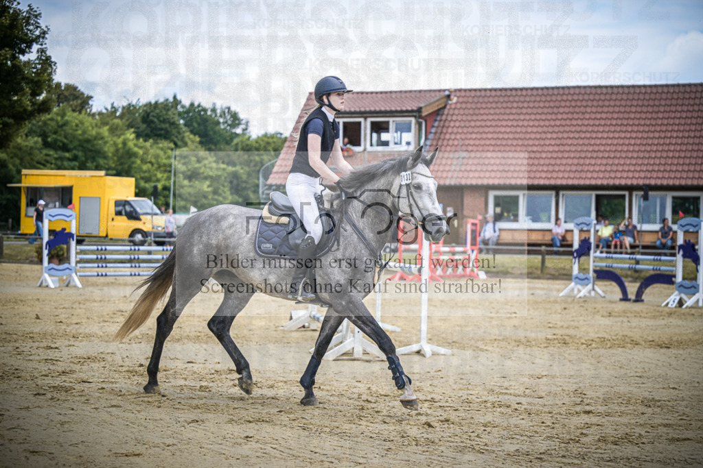 DOS_9008 | Entdecke hochwertige Reitturnierfotos von Foto Oger. Professionell, emotional und authentisch – jetzt Lieblingsmomente im Shop bestellen.Deutschlandweite Turnierfotografie. - Realisiert mit Pictrs.com